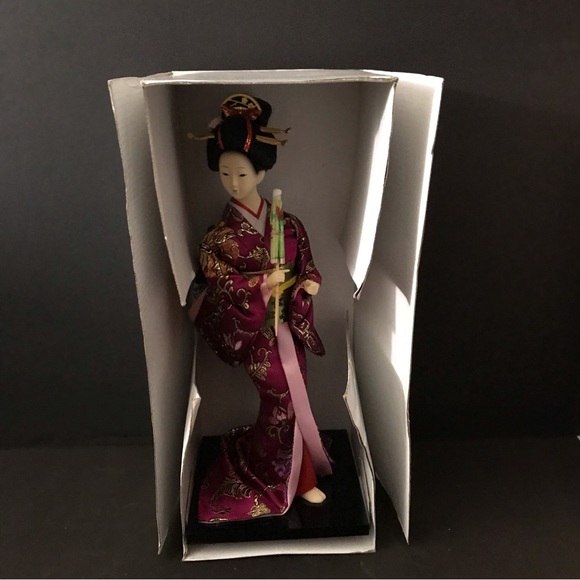 12 inches Japanese Kimono doll - Picture 3 of 16